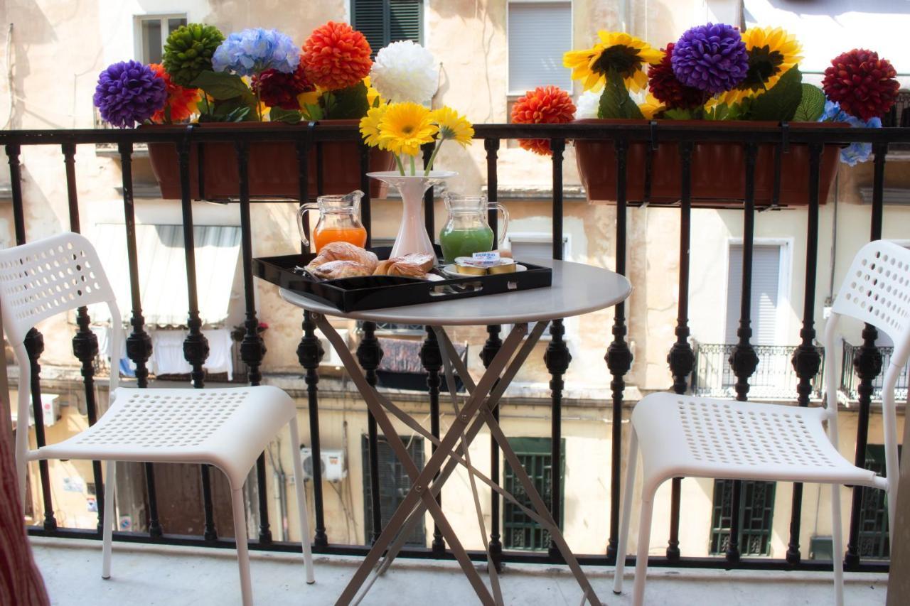 I Benvenuti Al Sud Bed & Breakfast Napoli Ngoại thất bức ảnh