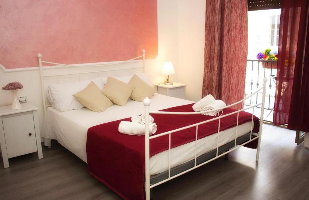 I Benvenuti Al Sud Bed & Breakfast Napoli Ngoại thất bức ảnh